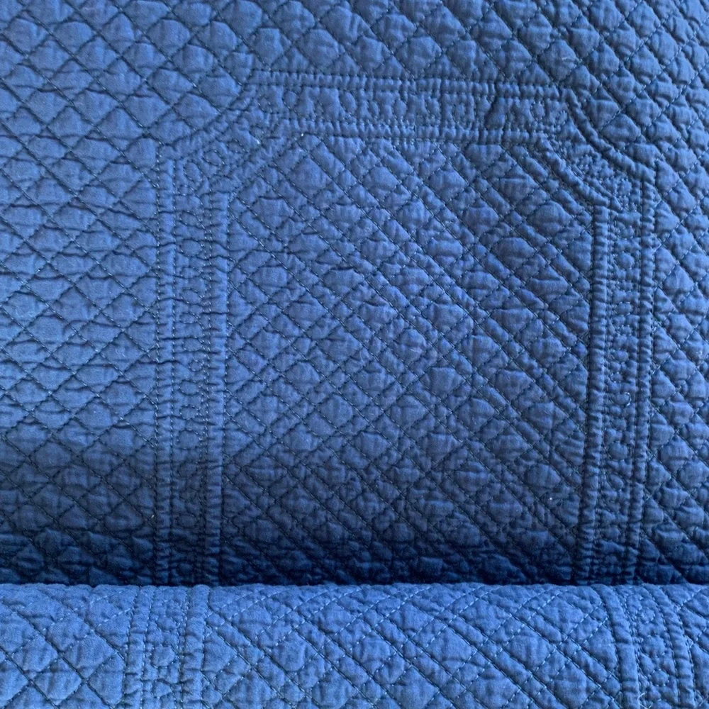 William Sonoma Blue Gingham Quilted 86x16 Table Runner Scalloped Edge Pristine